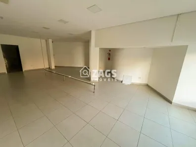 Ponto Comercial para alugar, 104m² no Santa Efigênia, Belo Horizonte