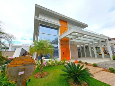 Sobrado com 4 Quartos à venda, 350m² no Costa Nova, Caraguatatuba