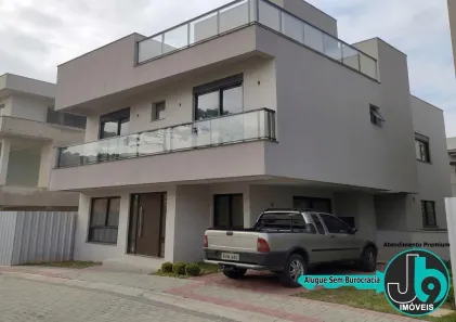 Sobrado com 3 Quartos para alugar, 191m² no Santa Felicidade, Curitiba