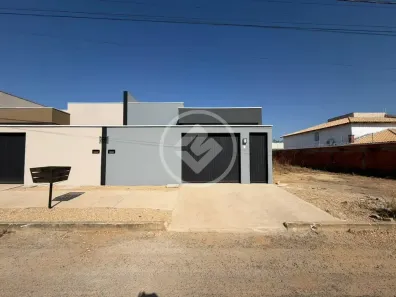 Casa com 2 Quartos à venda, 74m² no Loteamento Bertaville, Palmas