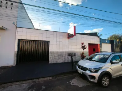 Ponto Comercial para alugar, 300m² no Santa Rosa, Uberlândia