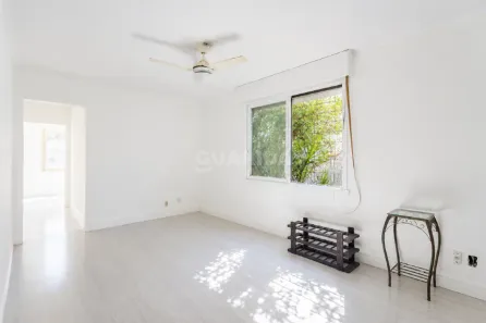 Apartamento com 3 Quartos para alugar, 78m² no Sarandi, Porto Alegre