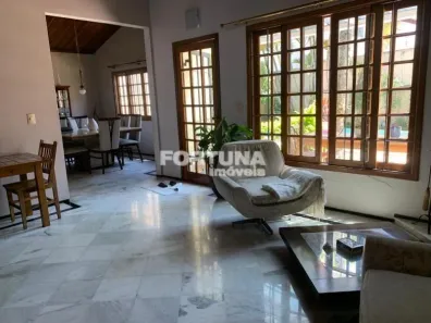 Sobrado com 4 Quartos à venda, 273m² no Parque dos Príncipes, São Paulo