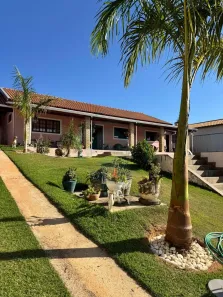 Fazenda/Sítio com 3 Quartos à venda, 1008m² no , Mairinque