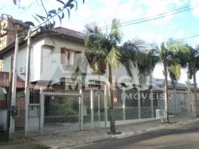 Casa com 4 Quartos à venda, 390m² no Jardim Lindóia, Porto Alegre