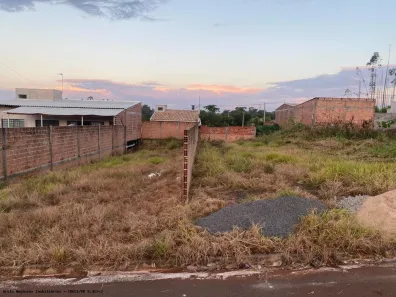 Lote/Terreno à venda, 300m² no Jardim Canada, Campo Mourão