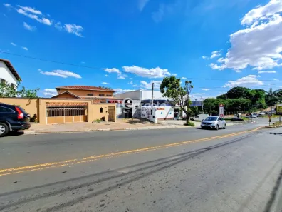 Casa com 3 Quartos à venda, 266m² no Parque Taquaral, Campinas