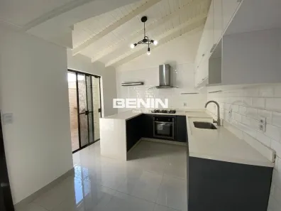 Casa de Condomínio com 3 Quartos para alugar, 105m² no Harmonia, Canoas