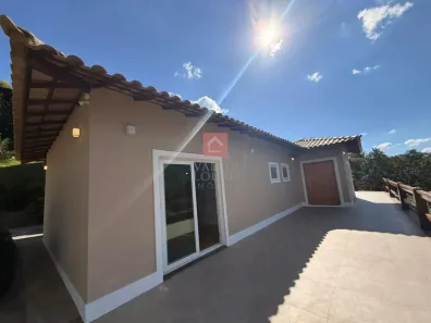 Casa com 3 Quartos para alugar, 200m² no Samambaia, Petrópolis