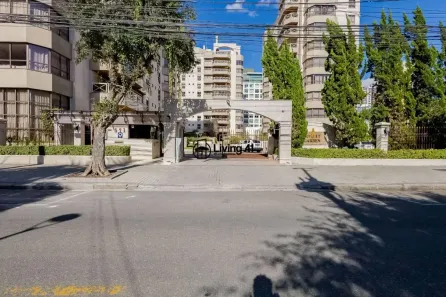 Apartamento com 4 Quartos à venda, 444m² no Batel, Curitiba