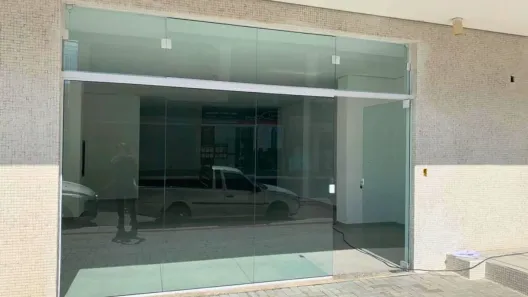 Sala Comercial para venda ou aluguel, 130m² no Casa Branca, Itapema