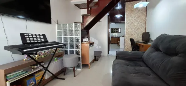 Casa de Condomínio com 2 Quartos à venda, 45m² no Rio Branco, Canoas