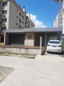 Casa com 3 Quartos à venda, 200m² no Tristeza, Porto Alegre