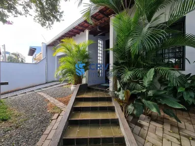 Casa com 3 Quartos à venda, 131m² no Jardim Londrilar, Londrina