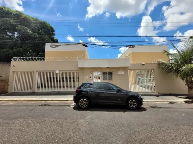 Casa de Condomínio com 3 Quartos à venda, 80m² no Vigilato Pereira, Uberlândia