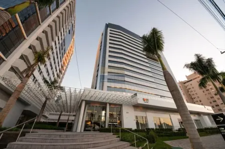 Sala Comercial à venda, 37m² no Chácara das Pedras, Porto Alegre