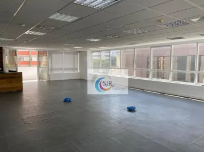 Sala Comercial para alugar, 195m² no Vila Olímpia, São Paulo