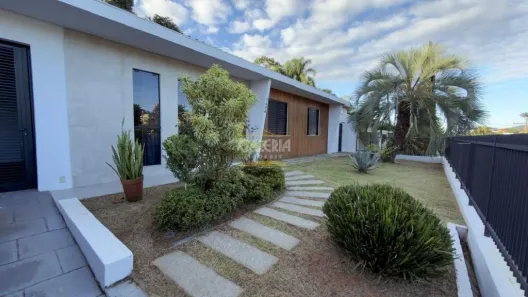 Casa com 3 Quartos à venda, 130m² no Santo Antônio, Joinville