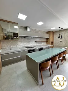 Casa de Condomínio com 3 Quartos para alugar, 250m² no Ribeirão do Lipa, Cuiabá