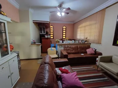 Casa com 3 Quartos à venda, 246m² no Jardim Monte Alegre (Zona Norte), São Paulo