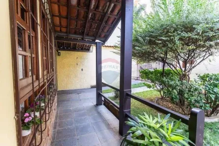 Casa com 8 Quartos à venda, 500m² no Santo Antônio, Belo Horizonte