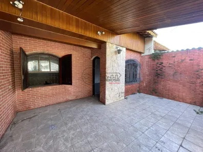 Casa com 2 Quartos para alugar, 137m² no Cidade São Francisco, São Paulo