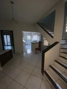 Sobrado com 2 Quartos à venda, 211m² no Centro-Norte, Várzea Grande