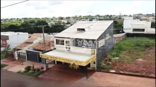 Sobrado com 5 Quartos à venda, 200m² no Vila Nasser, Campo Grande