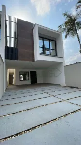 Casa com 3 Quartos à venda, 169m² no Saguaçu, Joinville
