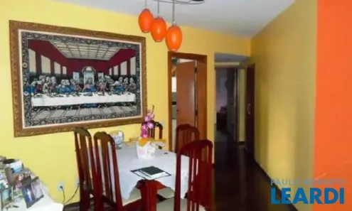 Apartamento com 3 Quartos à venda, 126m² no Vila Azevedo, São Paulo