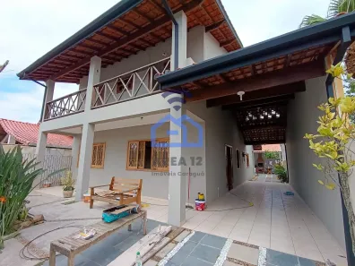 Sobrado com 4 Quartos à venda, 289m² no Indaiá, Caraguatatuba