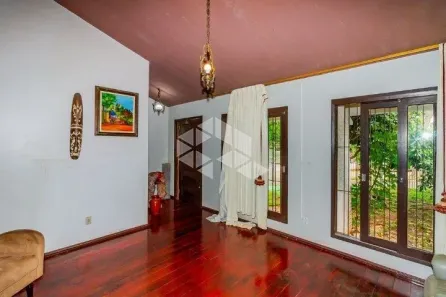Casa com 4 Quartos à venda, 202m² no Medianeira, Porto Alegre