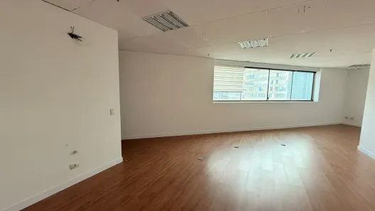 Sala Comercial para alugar, 59m² no Dezoito do Forte Empresarial/Alphaville., Barueri