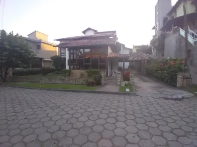 Casa de Condomínio com 4 Quartos à venda, 500m² no Piratininga, Niterói