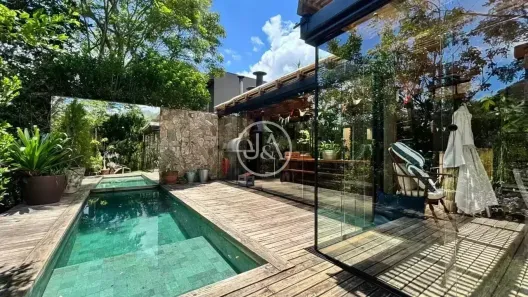 Casa com 2 Quartos para venda ou aluguel, 138m² no Itaipava, Petrópolis