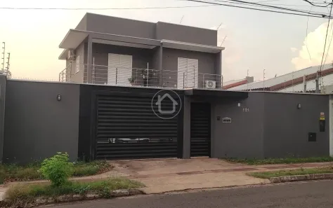 Sobrado com 4 Quartos à venda, 240m² no Santo Antônio, Campo Grande