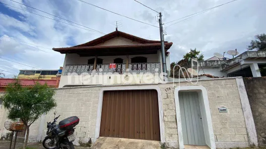 Casa com 2 Quartos para alugar, 90m² no Goiânia, Belo Horizonte