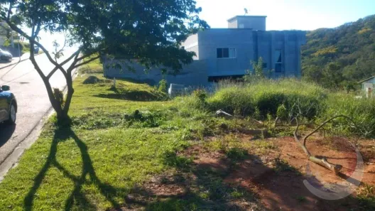 Lote/Terreno à venda, 450m² no Roçado, São José