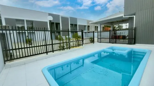 Casa de Condomínio com 2 Quartos à venda, 97m² no Nova Brasília, Joinville
