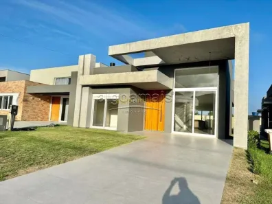 Casa de Condomínio com 4 Quartos à venda, 179m² no Rainha do Mar, Xangri-Lá