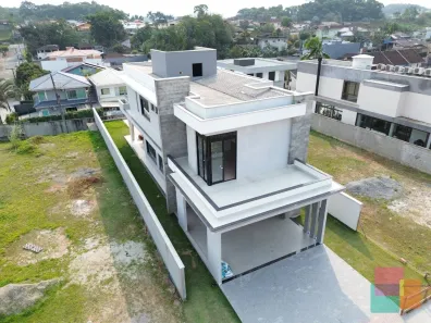Casa de Condomínio com 3 Quartos à venda, 305m² no Glória, Joinville