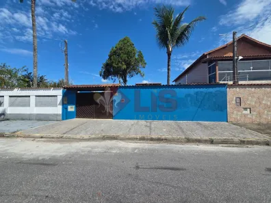 Casa com 4 Quartos à venda, 190m² no Jardim Britânia, Caraguatatuba