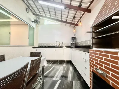 Casa com 3 Quartos à venda, 233m² no São Cristóvão, Betim