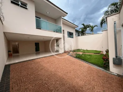Casa com 3 Quartos à venda, 350m² no Cidade Jardim, Uberlândia