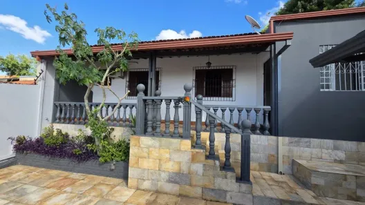 Casa com 2 Quartos à venda, 115m² no Jardim Leblon, Belo Horizonte