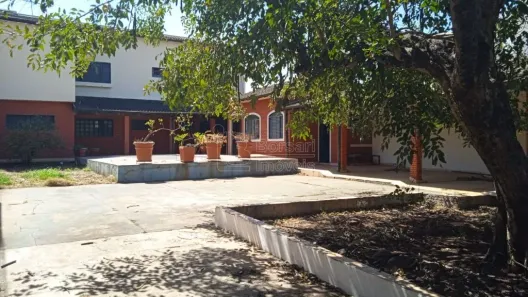 Casa com 3 Quartos à venda, 233m² no Centro, Araraquara