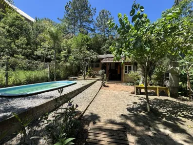 Casa com 3 Quartos à venda, 975m² no Campeche, Florianópolis