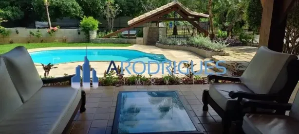 Casa com 5 Quartos para alugar, 450m² no Piatã, Salvador