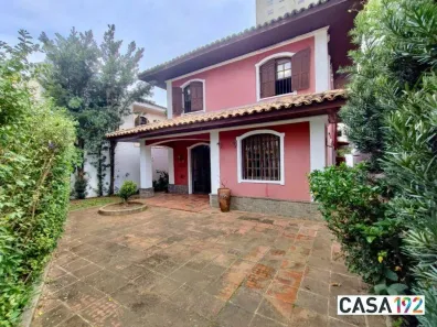 Casa com 3 Quartos para alugar, 228m² no Santo Amaro, São Paulo
