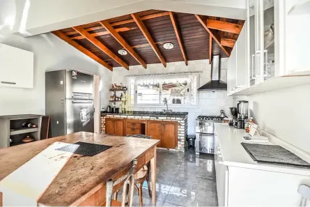 Casa com 3 Quartos à venda, 150m² no Santa Tereza, Porto Alegre